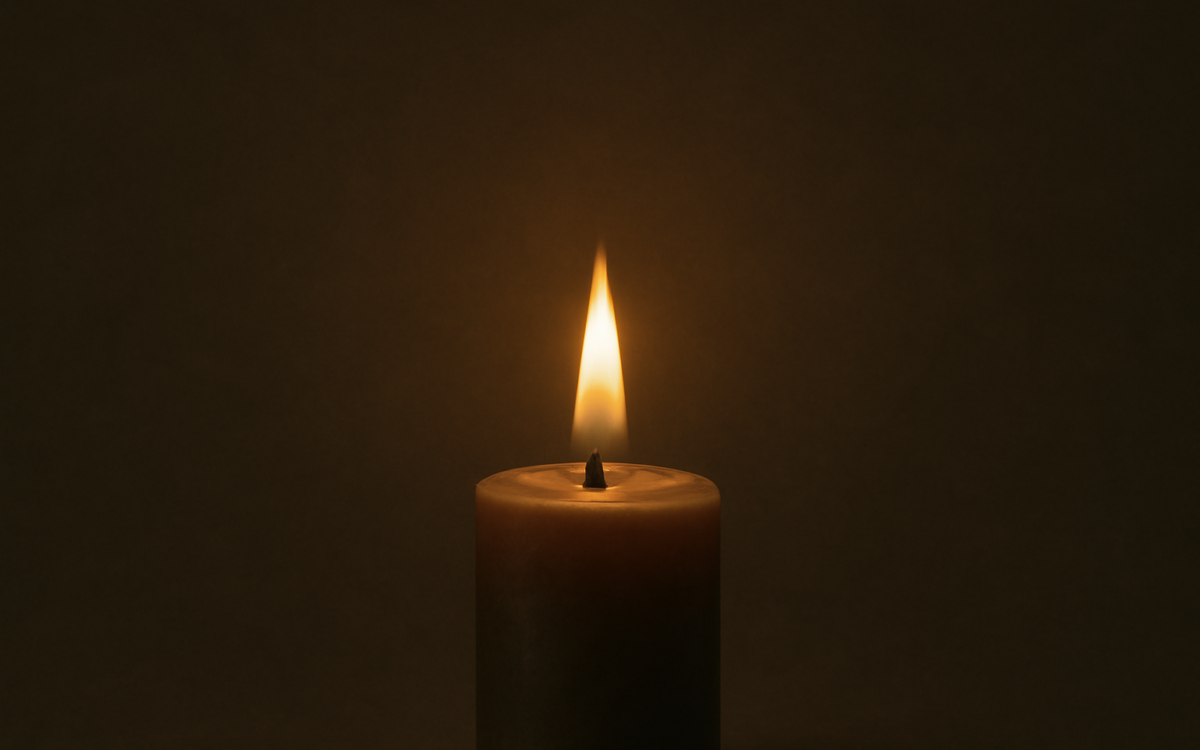candle flame dark