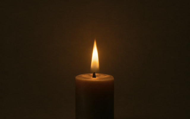 candle flame dark
