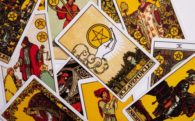 I Ching vs Tarot: A Fair Comparison