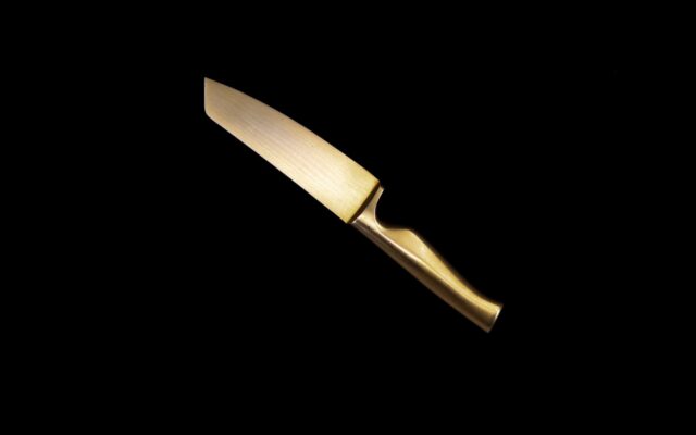 gray knife